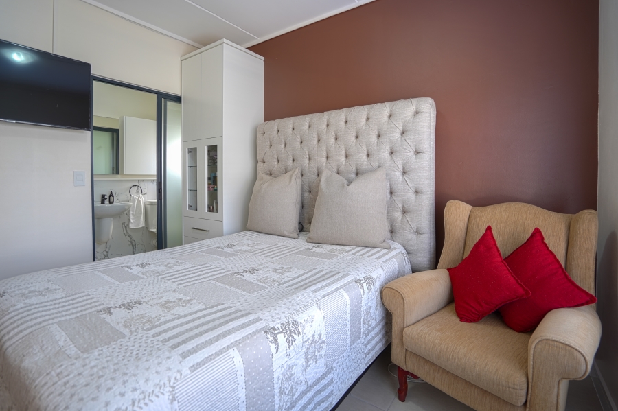 3 Bedroom Property for Sale in Sandown Western Cape